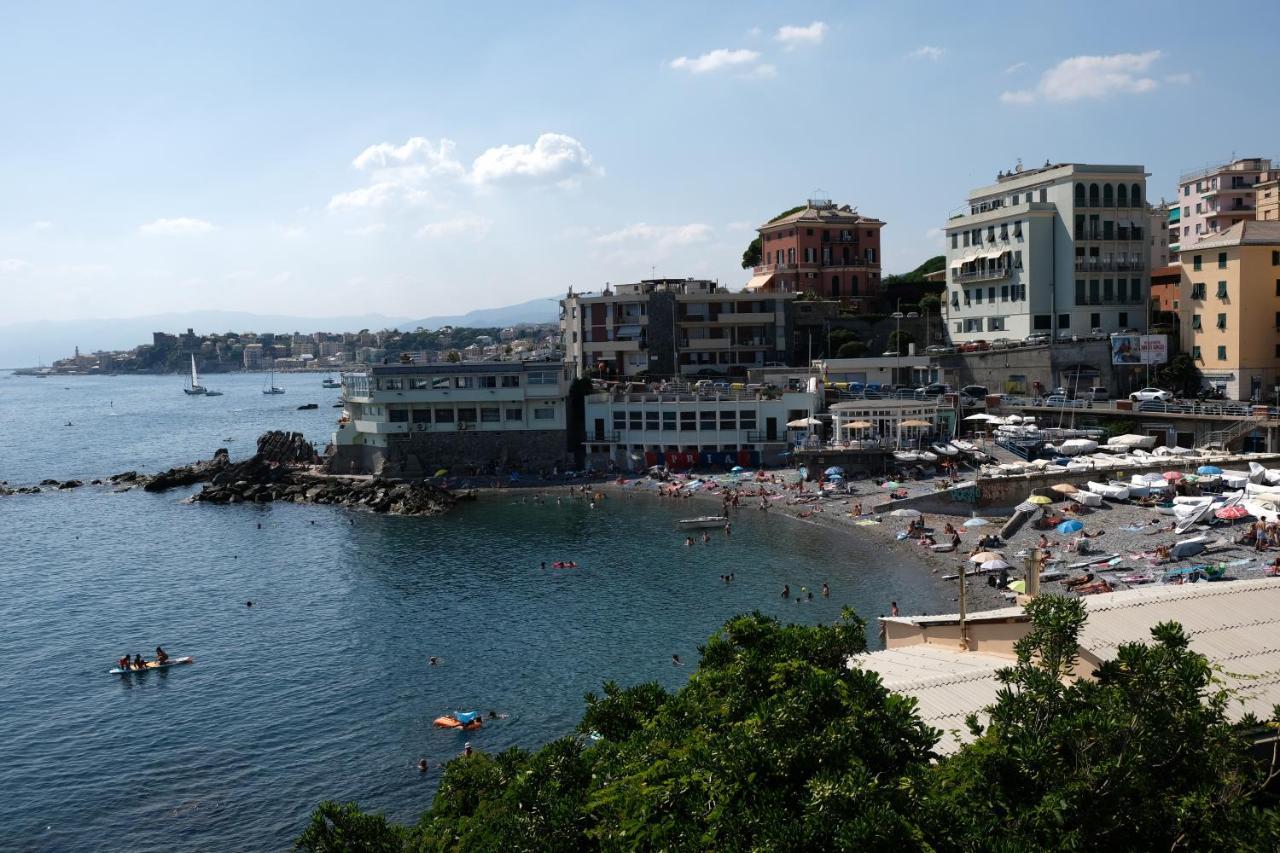Pria Beach Genoa Luaran gambar