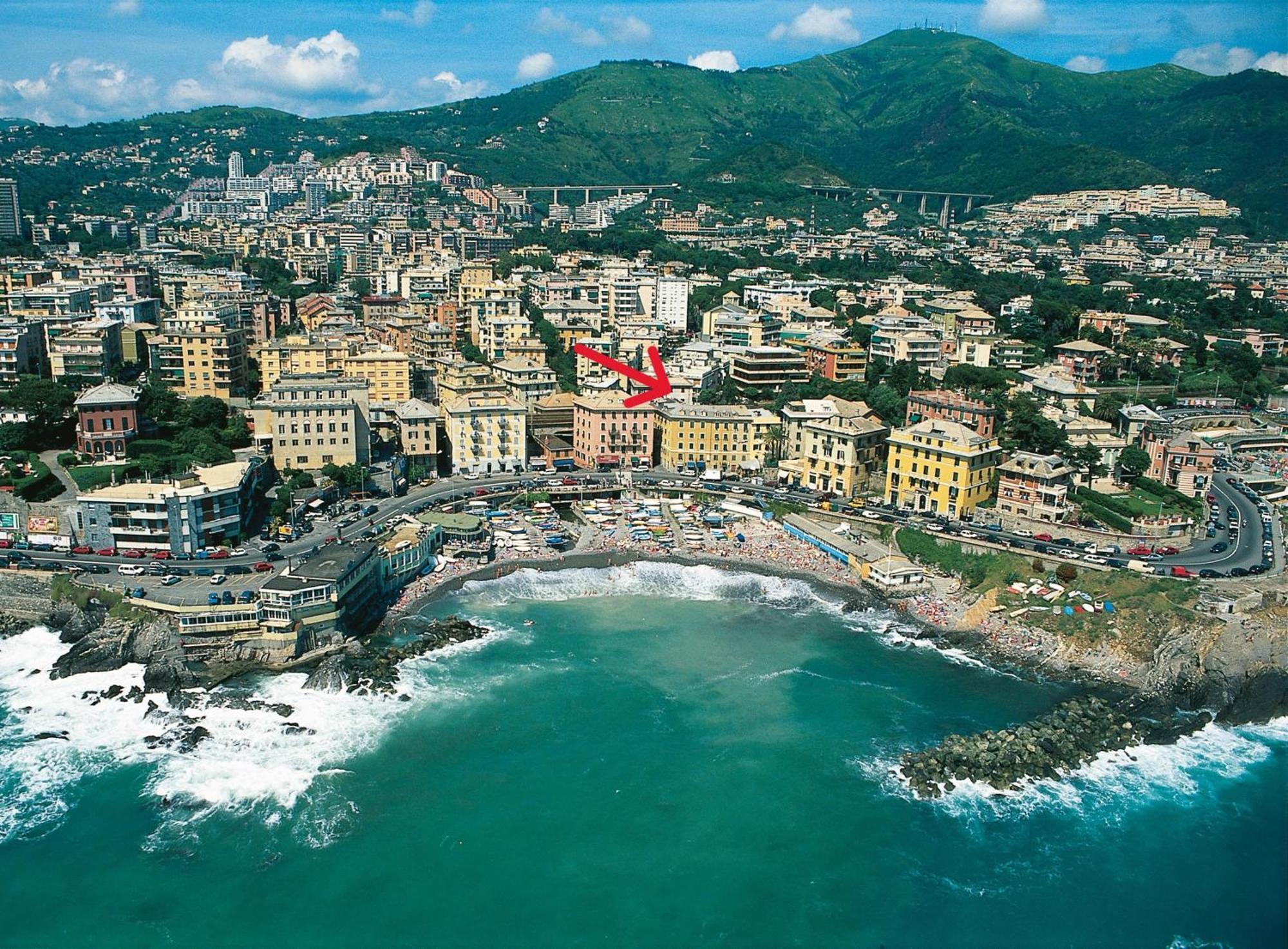 Pria Beach Genoa Luaran gambar